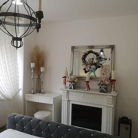 Penthouse Luxury Appartement Resita Buitenkant foto