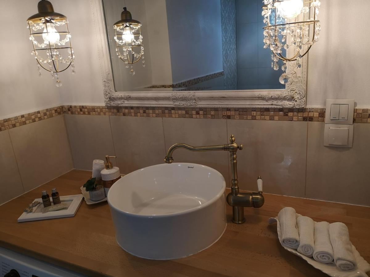 Penthouse Luxury Appartement Resita Buitenkant foto