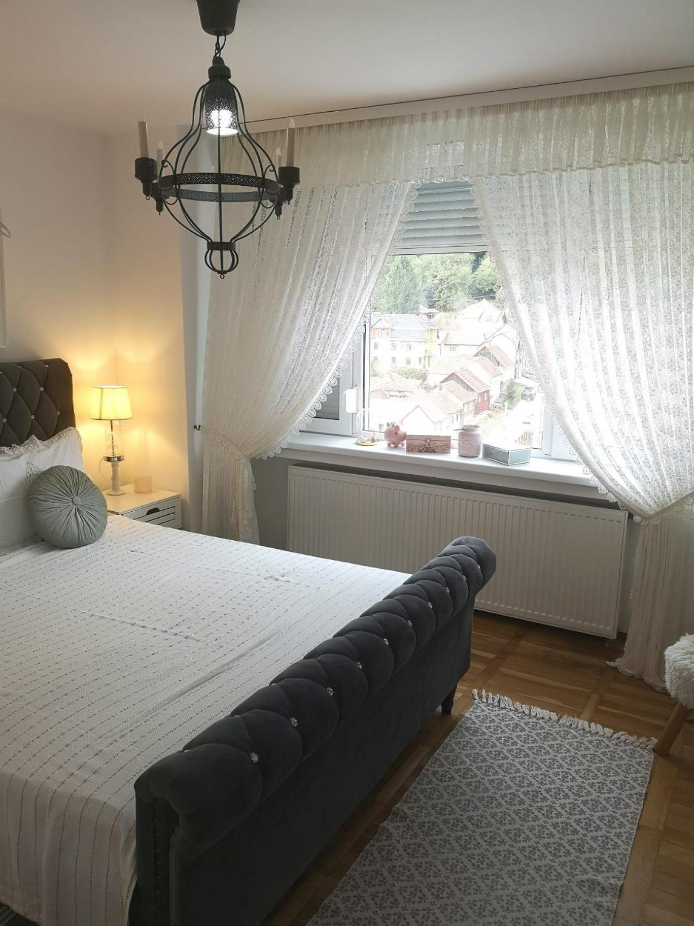 Penthouse Luxury Appartement Resita Buitenkant foto