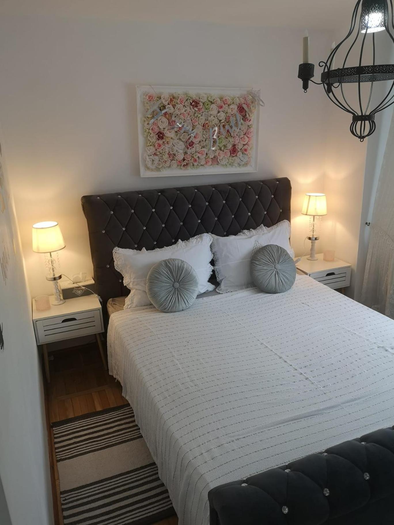 Penthouse Luxury Appartement Resita Buitenkant foto