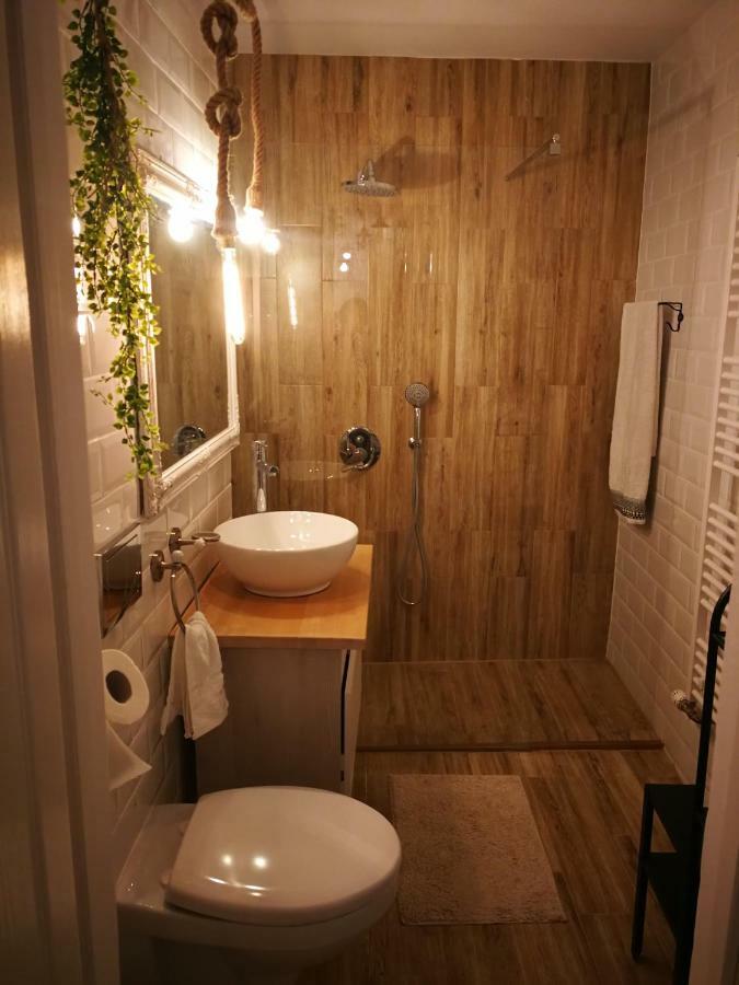 Penthouse Luxury Appartement Resita Buitenkant foto